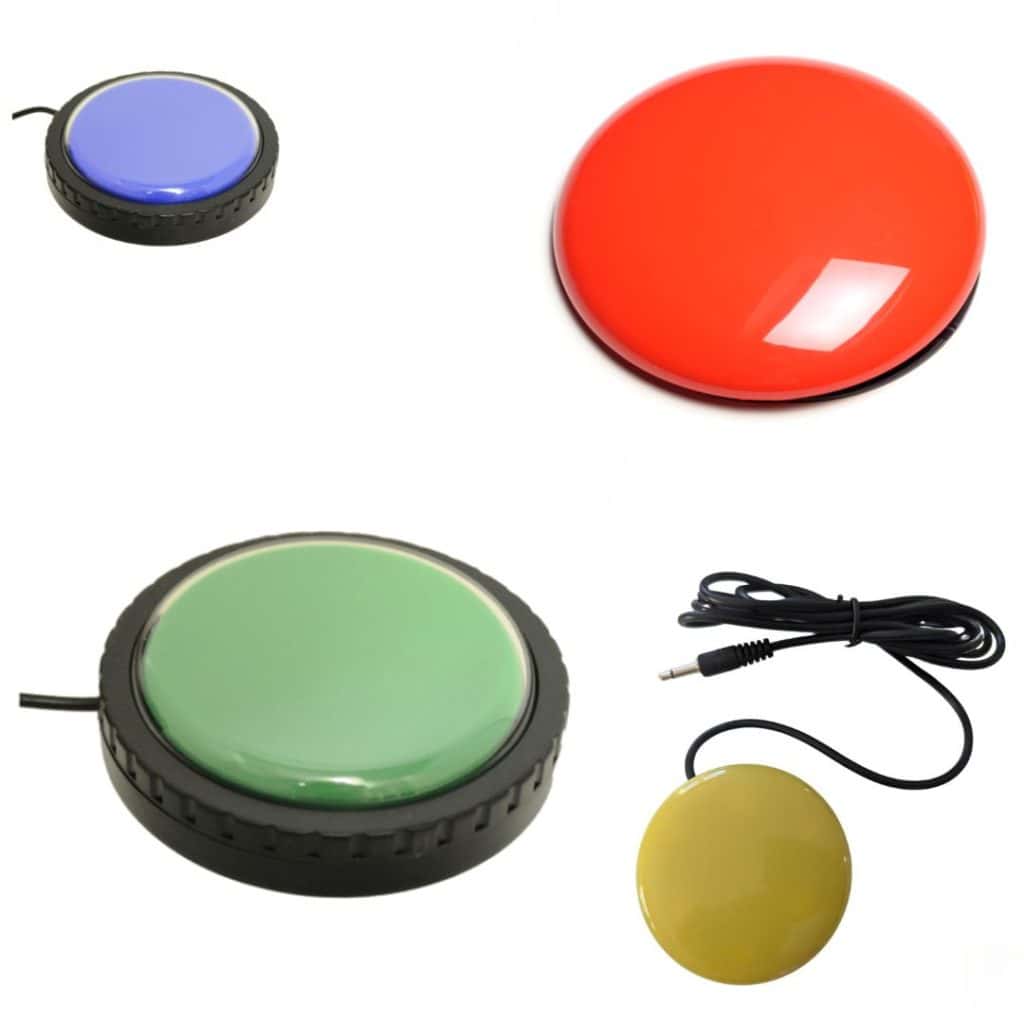 Collection de contacteurs en différentes couleurs (bleu, rouge, vert, jaune) conçus pour faciliter l'usage des dispositifs électroniques par les personnes à mobilité réduite