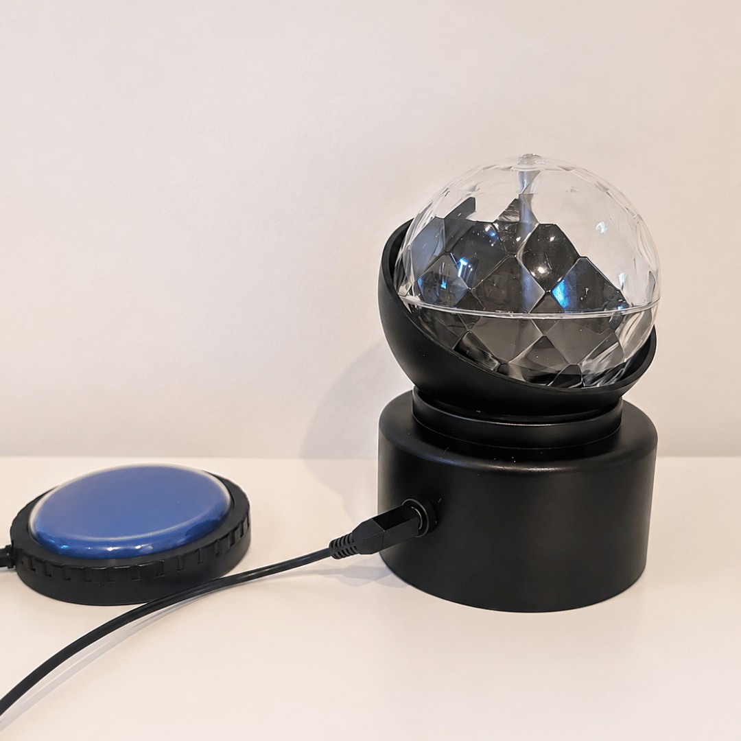Lampe kaléidoscope contacteur 3 kaléidoscope adapté handicap